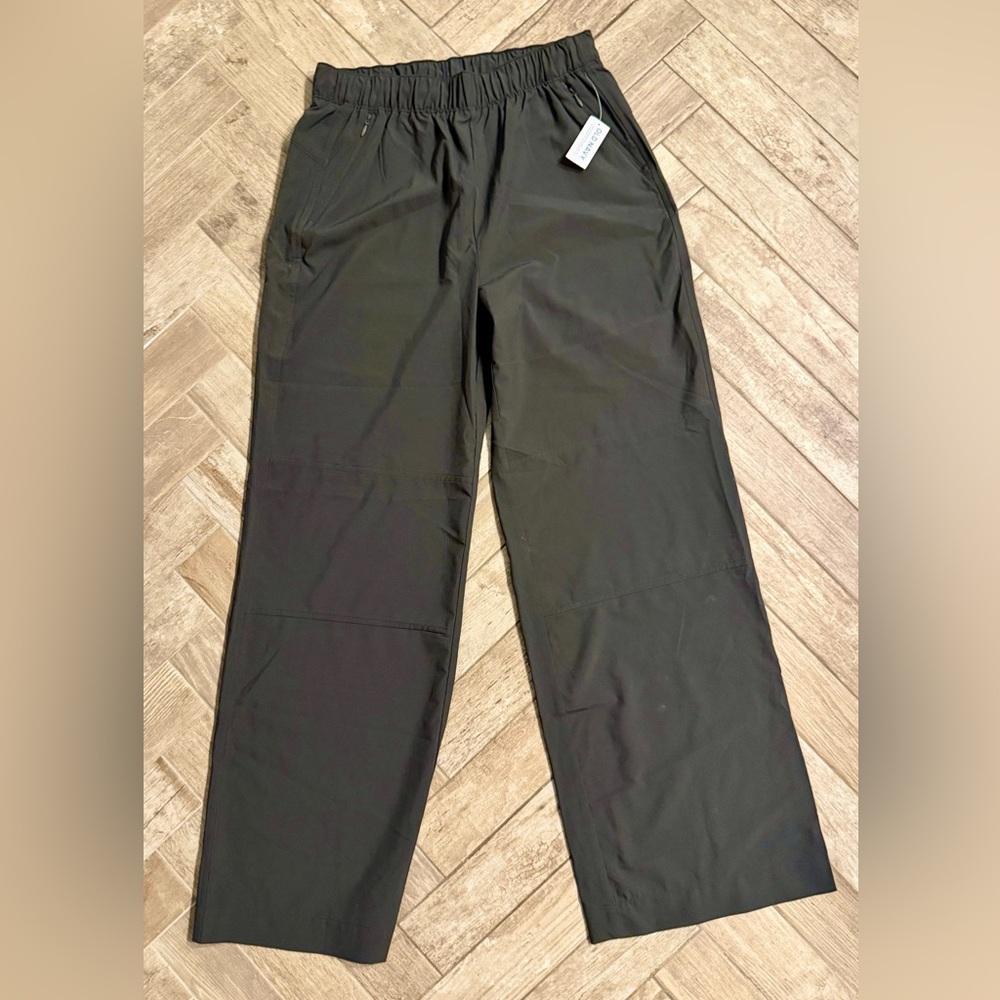 Old Navy women’s Stretch Tech wide leg pants